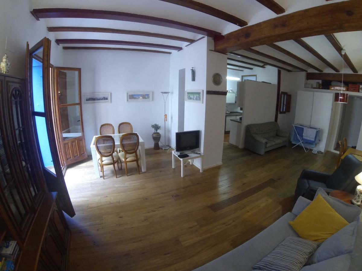 Loft En Centro Historico Apartment Valencia Bagian luar foto