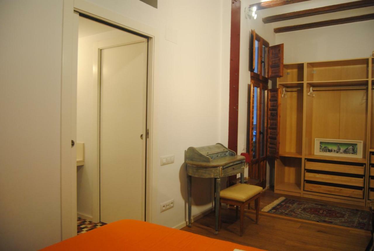 Loft En Centro Historico Apartment Valencia Bagian luar foto